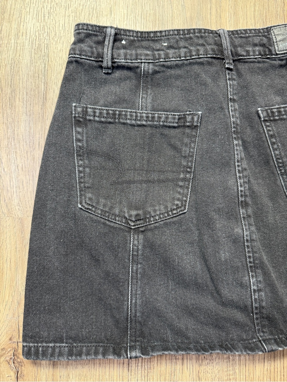 American Eagle Hi-Rise A-Line Black Denim Button Front Mini Skirt Size 0 - Picture 12 of 13
